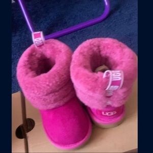 Pink Fur Uggs